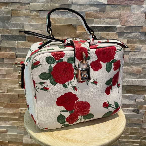 Small women’s handbag “Roses” - Picture 1 of 9
